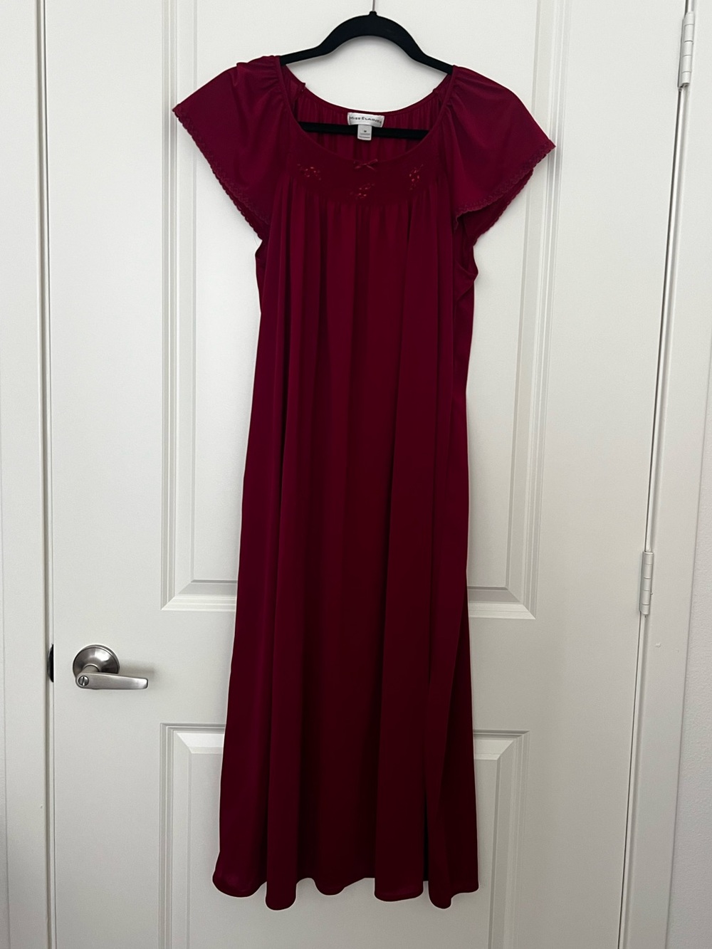 Miss Elaine Tricot Flutter Sleeve Nightgown long size medium